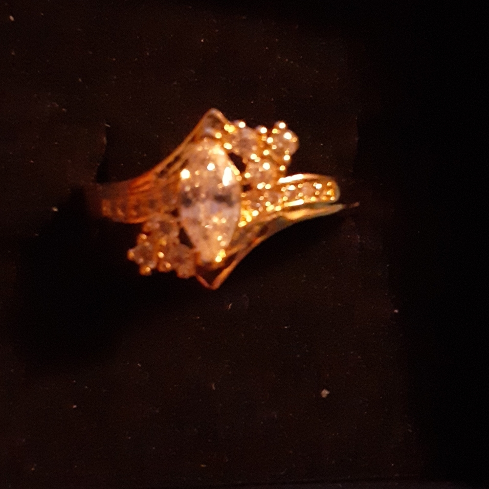 NWOT 925 STERLING SILVER WITH GOLD PLATE RING